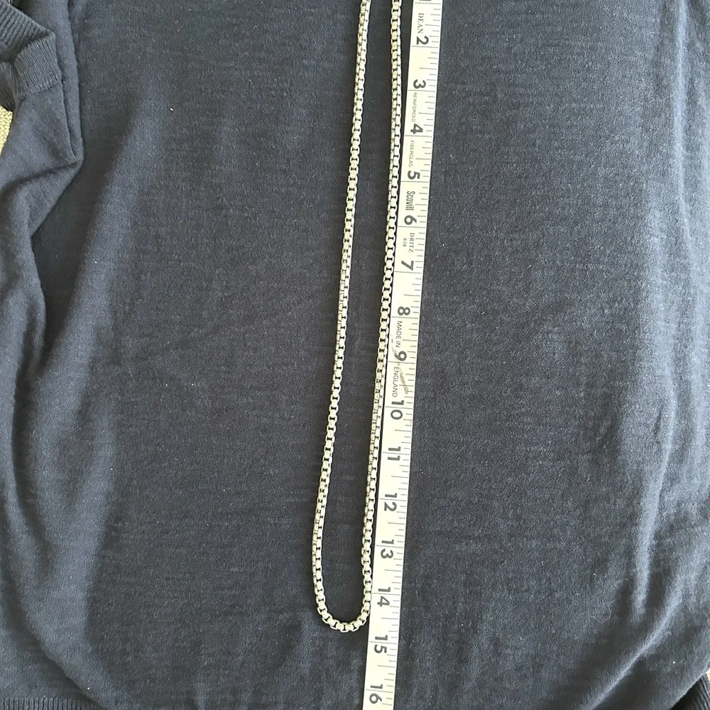 Anne Klein silver toned box link necklace - Picture 4 of 5